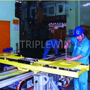 Guangzhou Honda automatic press line is being renovated